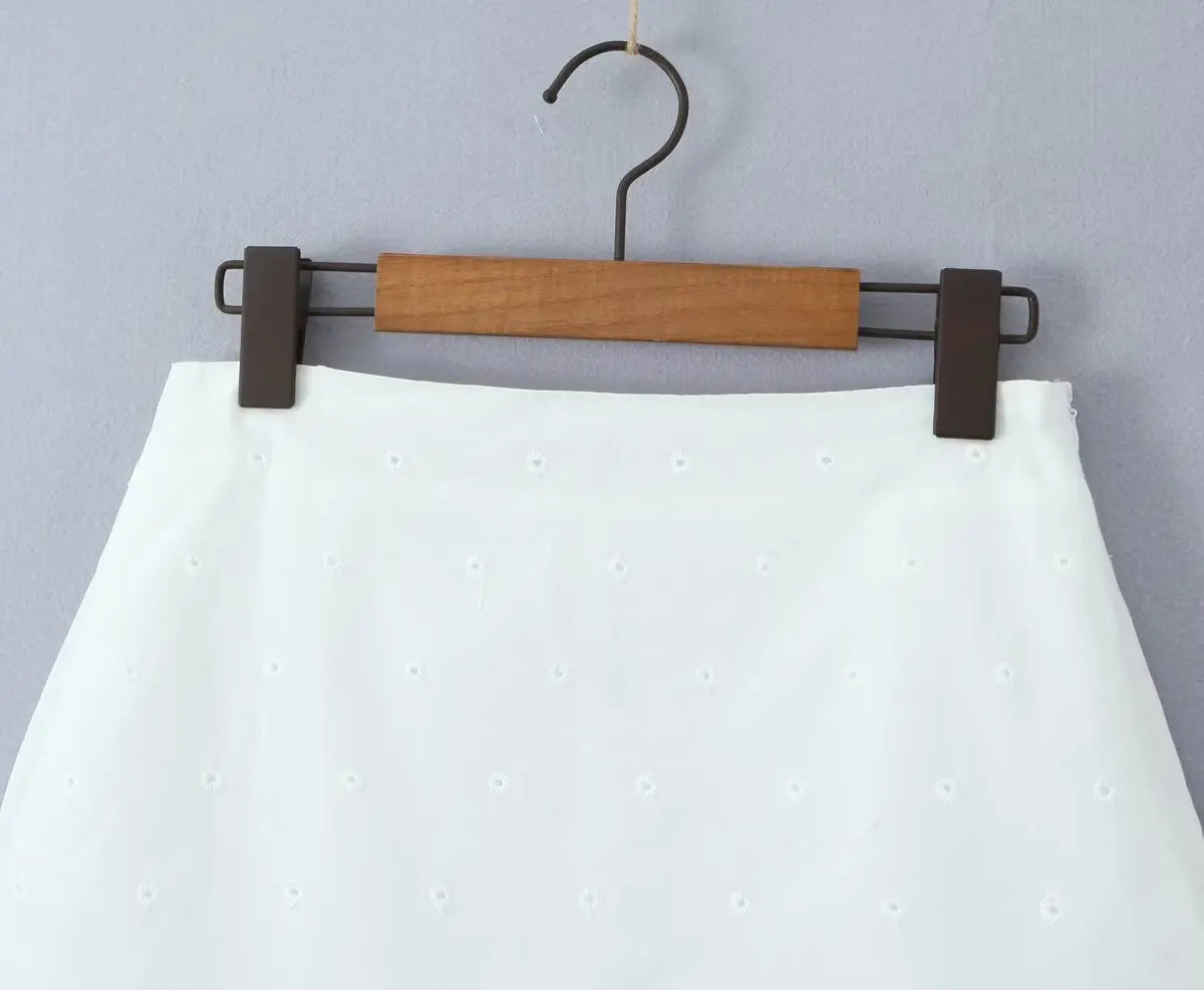 KADUWAKI Sexy White Embroidery Hollow Out Lace Halter Tank Top Side Zipper Waist Package Hips A-line Skirt 2 Piece Sets Summer