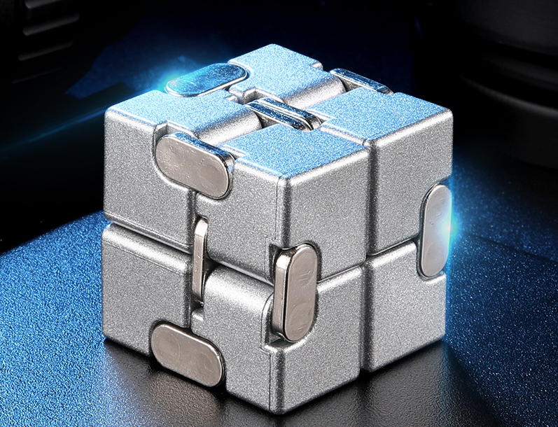 Metal Infinitive Cube DC-eterus