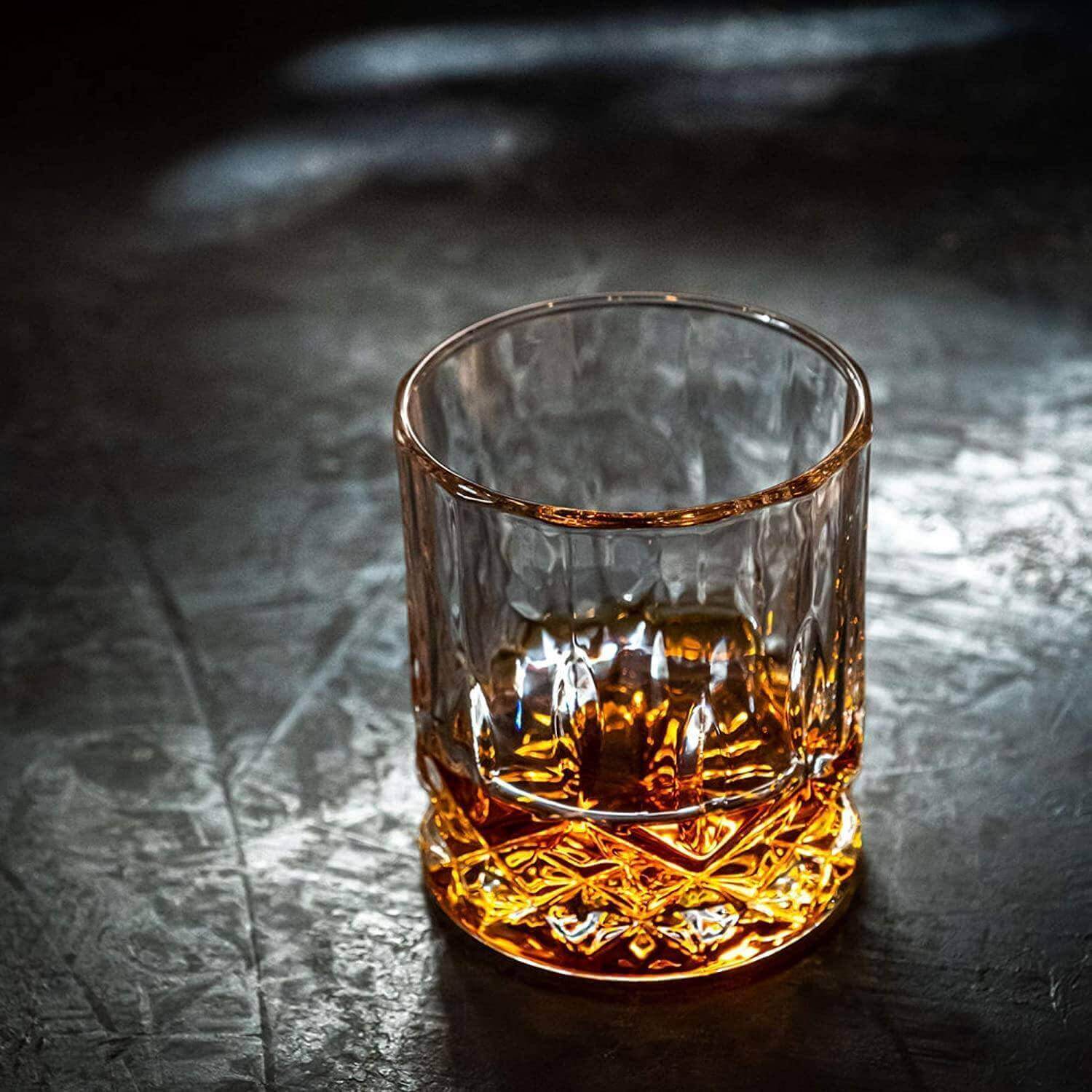The Connoisseur's Set - Signature Glass Edition DC-ROCKS Whiskey Chilling Stones
