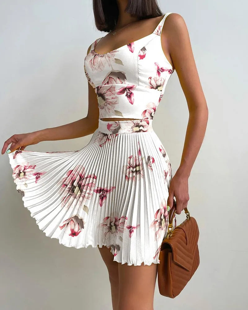 Sexy Printed Halter Pleated Short Skirt 2 Piece Set