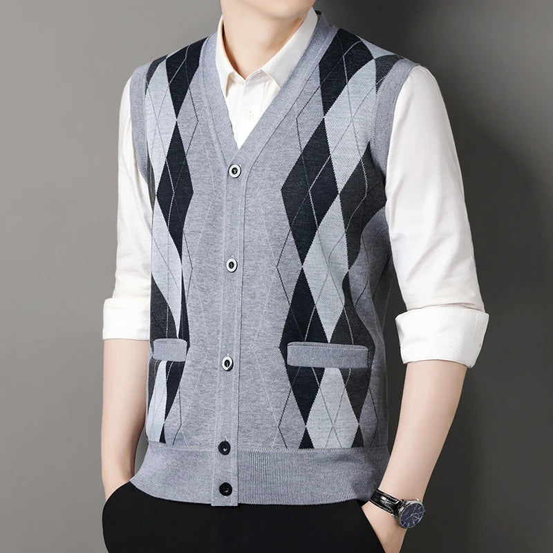 New Autumn Male Vest Sleeveless Sweater Fleece Cardigan Warm Knitted Checkered Business Casual Button Up Coat Men's Clothing