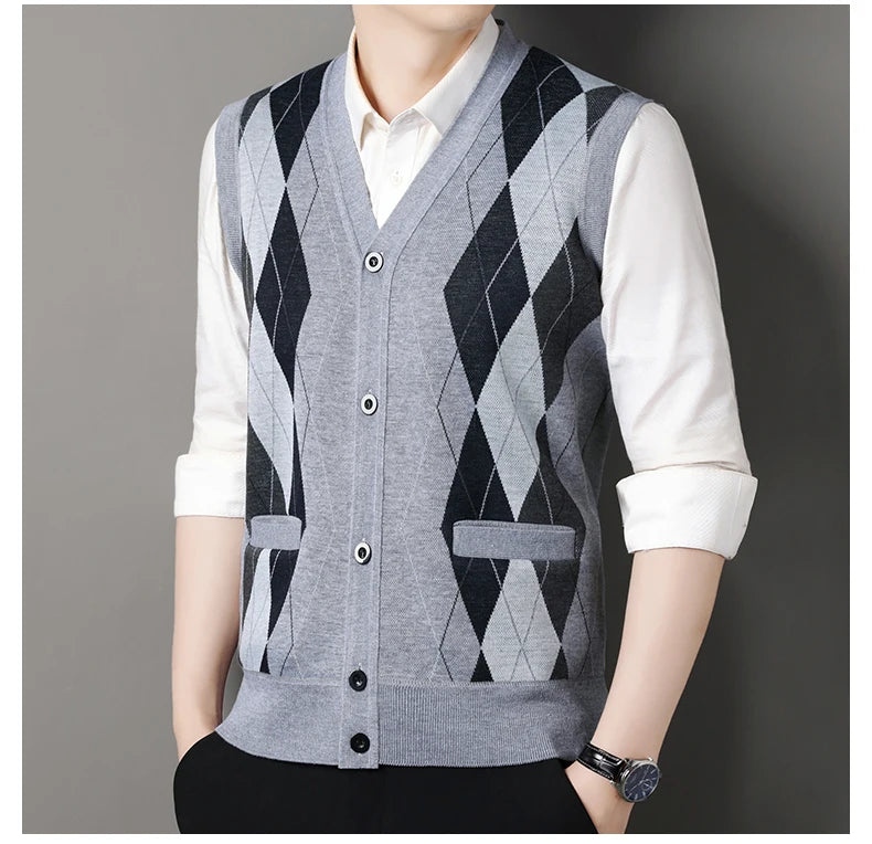 New Autumn Male Vest Sleeveless Sweater Fleece Cardigan Warm Knitted Checkered Business Casual Button Up Coat Men's Clothing