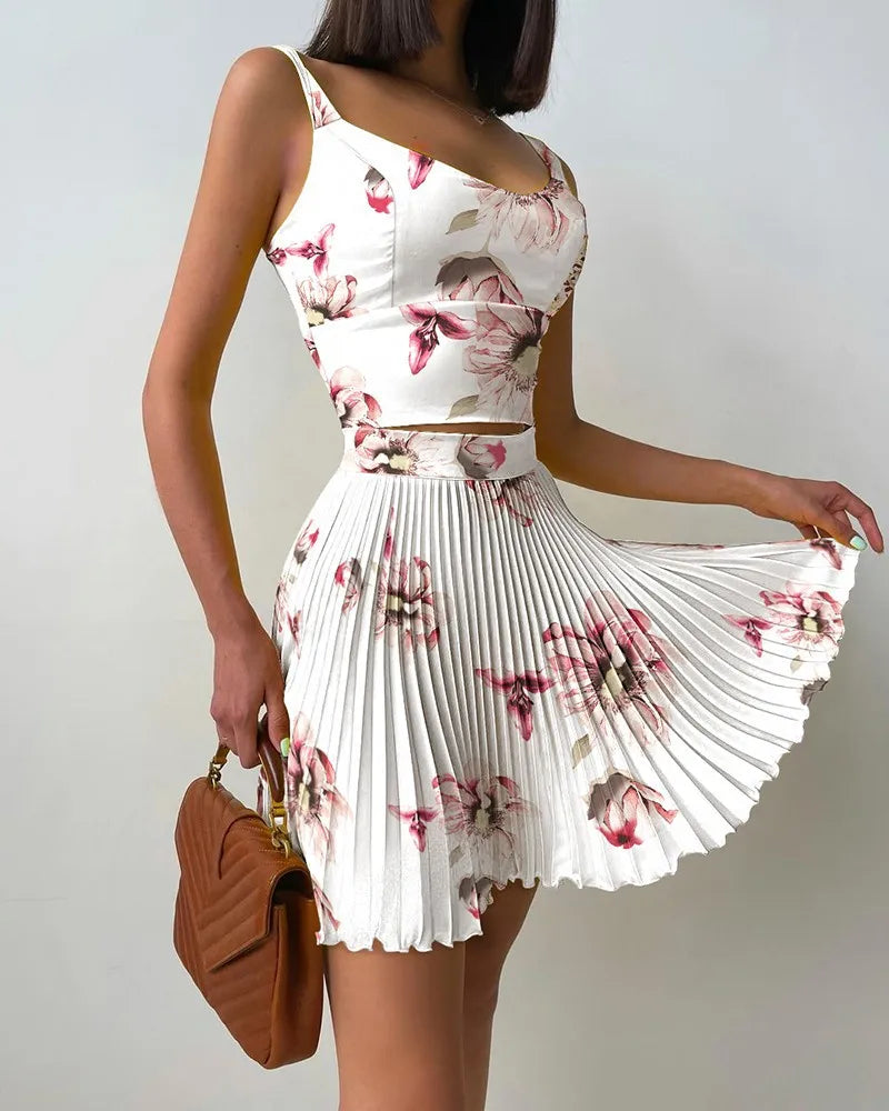 Sexy Printed Halter Pleated Short Skirt 2 Piece Set